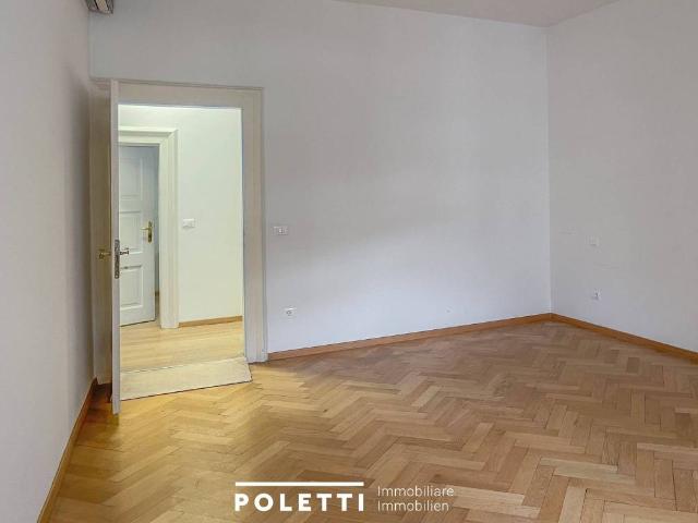 Locale Commerciale in affitto a Burggrafenamt - Burgraviato, Merano - Meran
