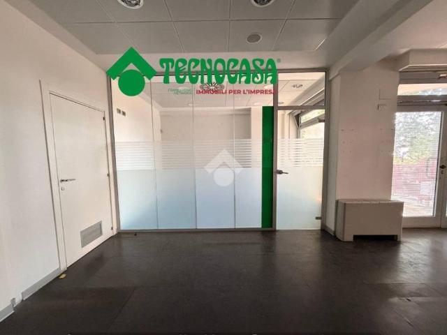 Locale Commerciale in affitto a Mercogliano, Campania