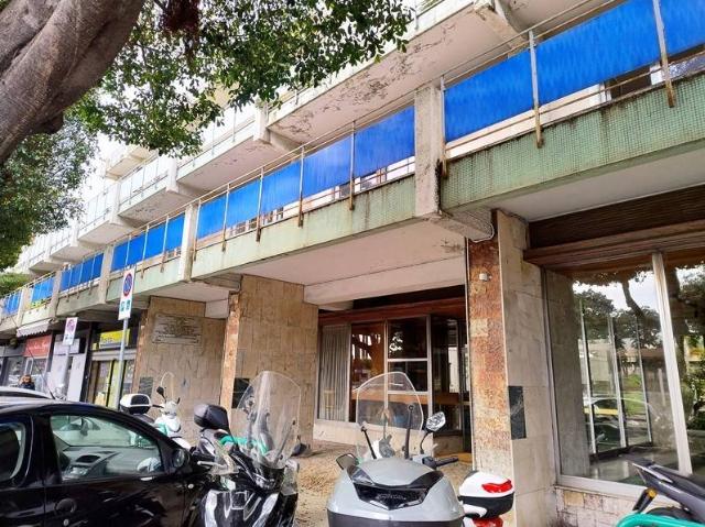 Locale Commerciale in affitto a V Circoscrizione, Messina