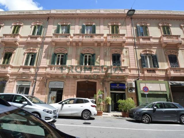 Locale Commerciale in affitto a IV Circoscrizione, Messina