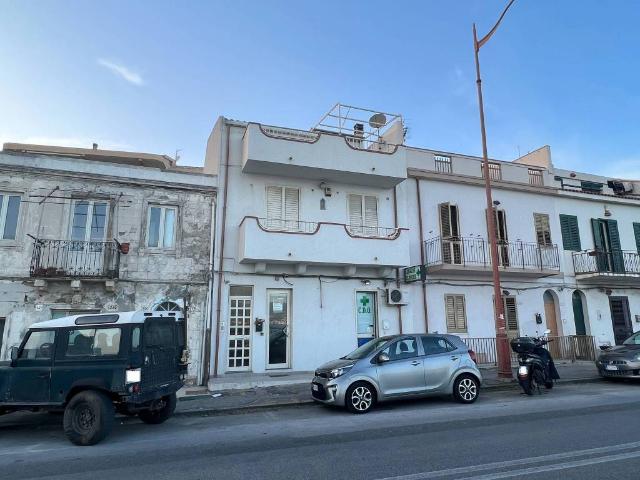 Locale Commerciale in affitto a Marotta, Messina
