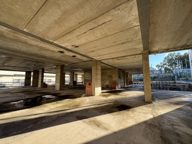 Locale Commerciale in affitto a I Circoscrizione, Messina