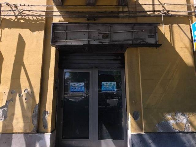 Locale Commerciale in affitto a IV Circoscrizione, Messina