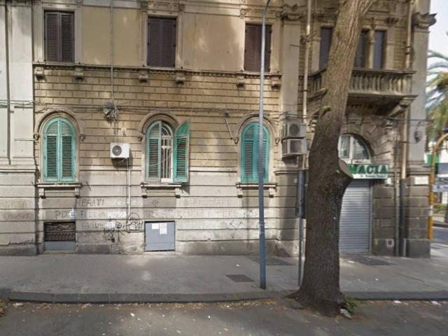 Locale Commerciale in affitto a IV Circoscrizione, Messina
