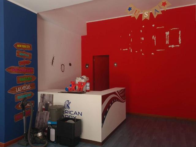 Locale Commerciale in affitto a IV Circoscrizione, Messina