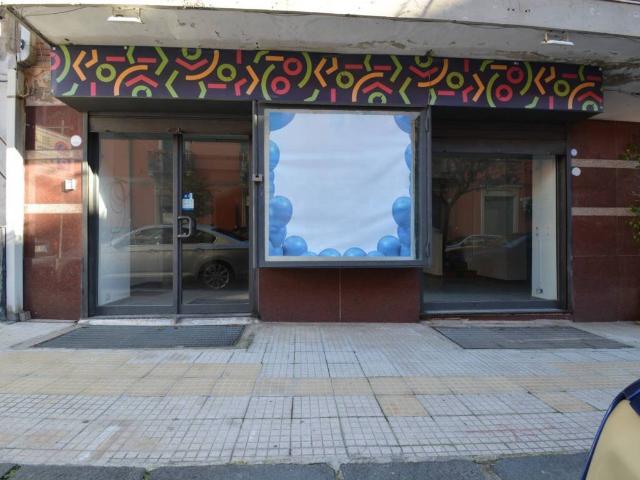 Locale Commerciale in affitto a IV Circoscrizione, Messina