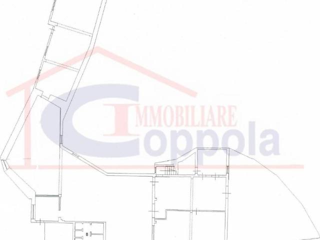 Locale Commerciale in affitto a Meta, Campania