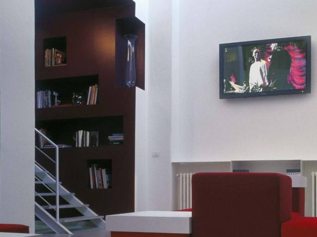 Locale Commerciale in affitto a Centro storico, Milano