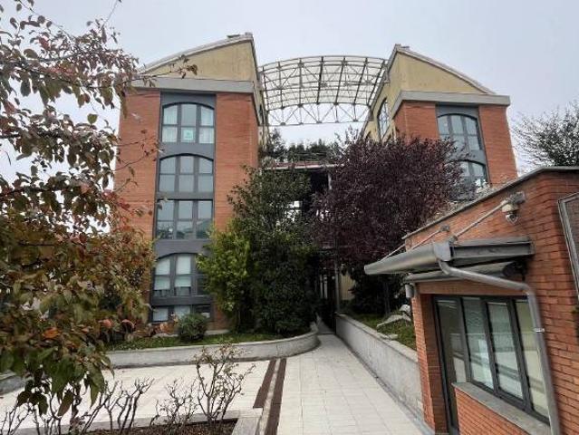 Locale Commerciale in affitto a Milano