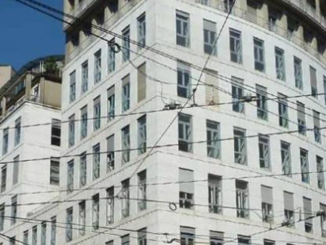 Locale Commerciale in affitto a Milano