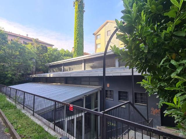 Locale Commerciale in affitto a Municipio 4, Milano