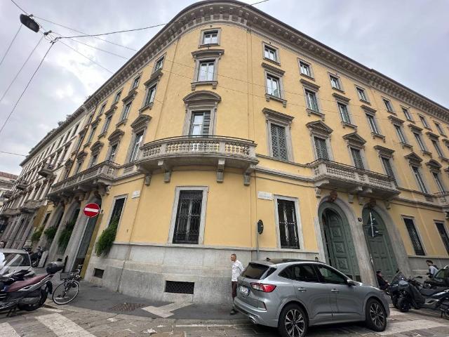 Locale Commerciale in affitto a Municipio 1, Milano