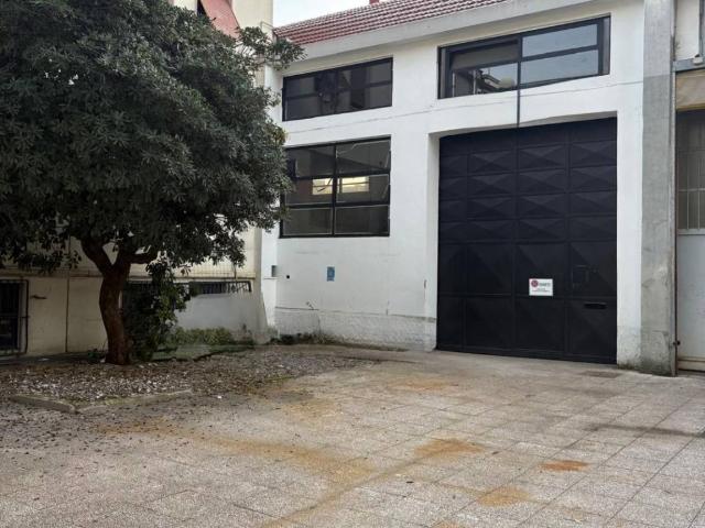 Locale Commerciale in affitto a Municipio 2, Milano