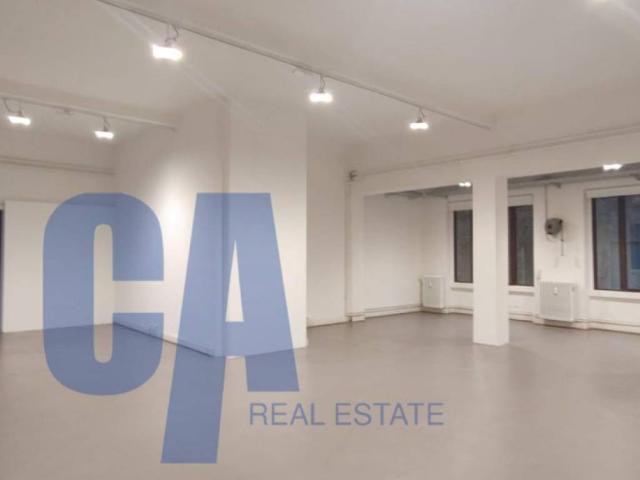 Locale Commerciale in affitto a Municipio 6, Milano