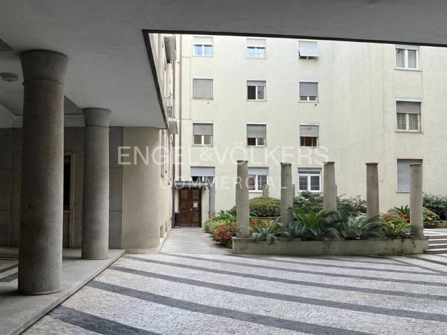 Locale Commerciale in affitto a Municipio 1, Milano