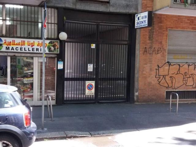 Locale Commerciale in affitto a Municipio 6, Milano