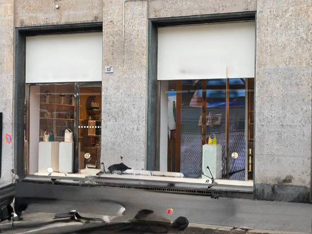 Locale Commerciale in affitto a Municipio 7, Milano