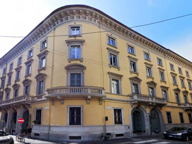 Locale Commerciale in affitto a Municipio 1, Milano