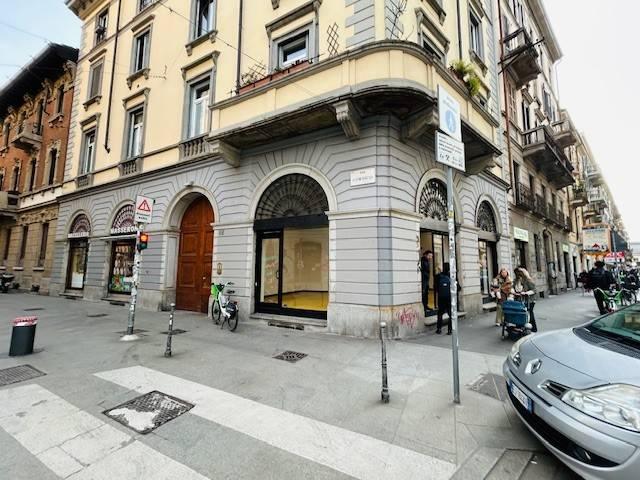 Locale Commerciale in affitto a Municipio 6, Milano