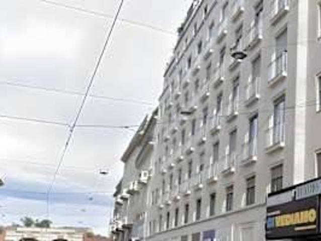 Locale Commerciale in affitto a Municipio 1, Milano