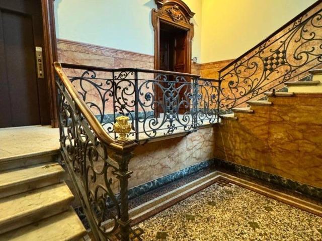 Locale Commerciale in affitto a Magenta - San Vittore, Milano