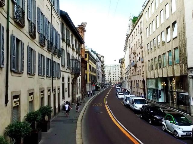 Locale Commerciale in affitto a Municipio 1, Milano
