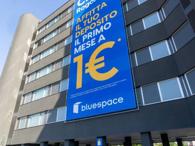 Locale Commerciale in affitto a Municipio 4, Milano