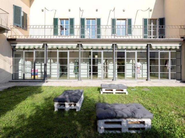 Locale Commerciale in affitto a Municipio 6, Milano