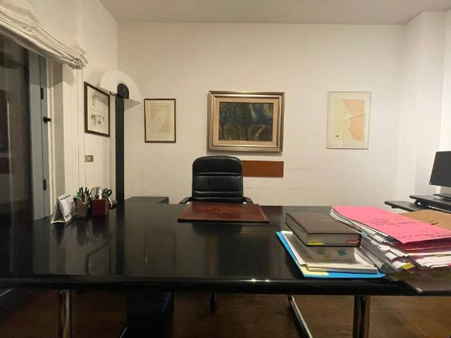 Locale Commerciale in affitto a Città Studi, Milano