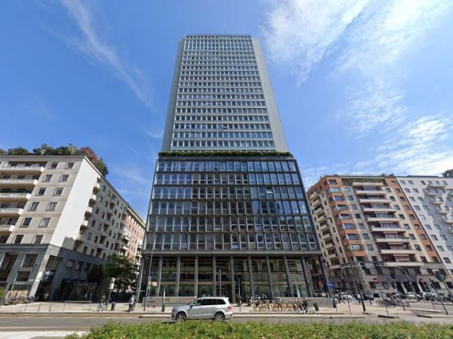 Locale Commerciale in affitto a Municipio 2, Milano