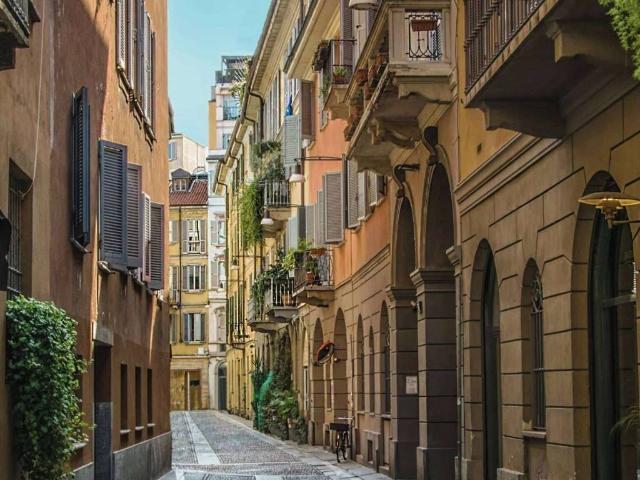 Locale Commerciale in affitto a Milano