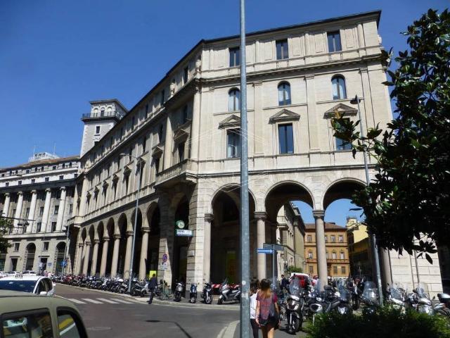 Locale Commerciale in affitto a Municipio 1, Milano