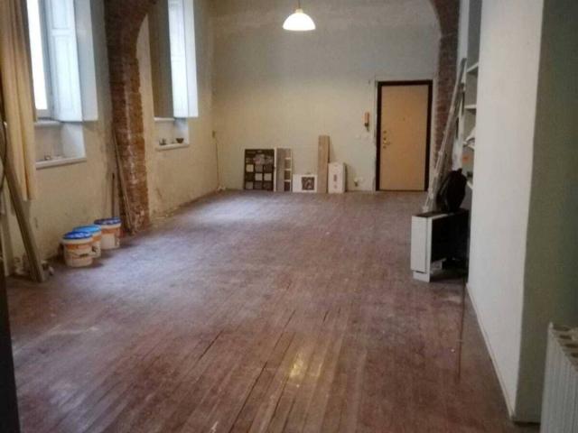 Locale Commerciale in affitto a Vigentina, Milano