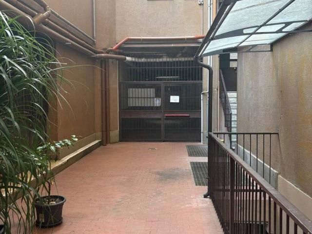 Locale Commerciale in affitto a Municipio 7, Milano