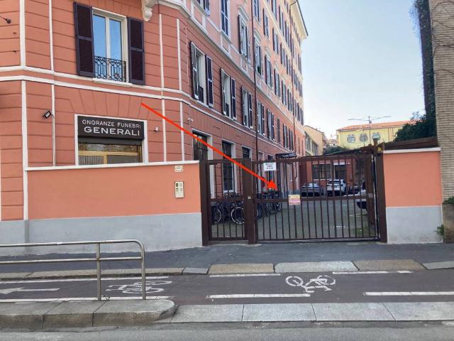 Locale Commerciale in affitto a Municipio 8 di Milano, Milano