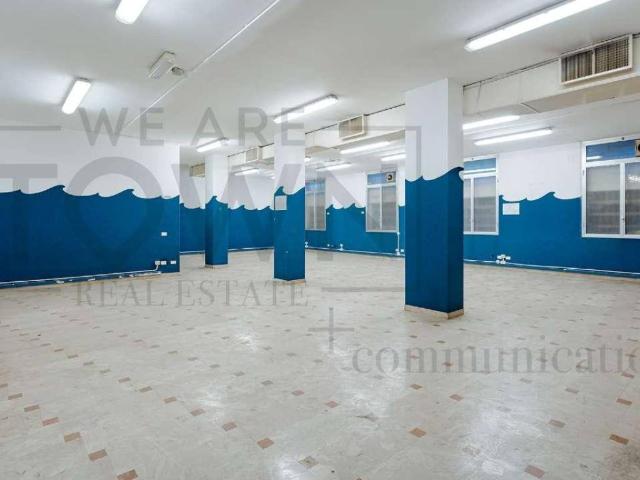 Locale Commerciale in affitto a Milano