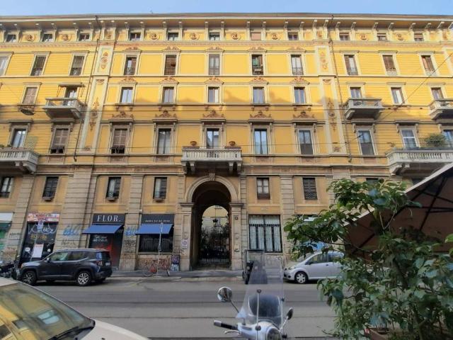 Locale Commerciale in affitto a Municipio 6, Milano