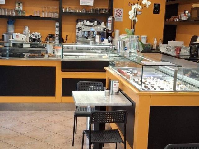 Locale Commerciale in affitto a Municipio 2, Milano