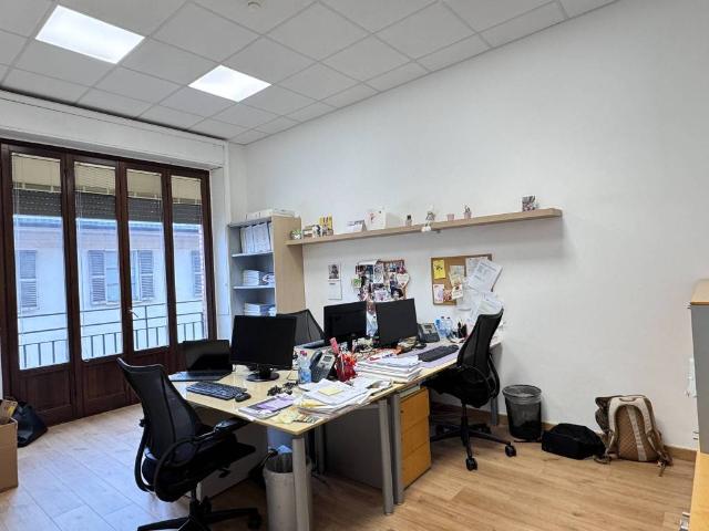 Locale Commerciale in affitto a Milano
