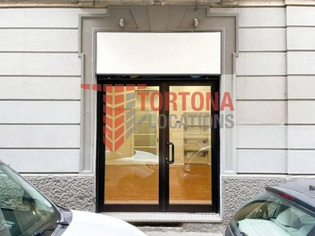 Locale Commerciale in affitto a Municipio 6, Milano