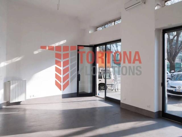 Locale Commerciale in affitto a Municipio 6, Milano