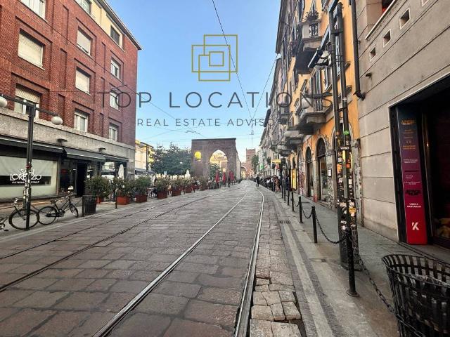 Locale Commerciale in affitto a Municipio 1, Milano
