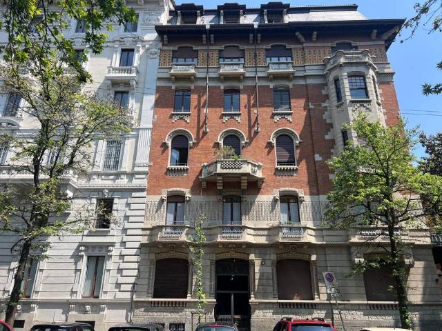 Locale Commerciale in affitto a Pagano, Milano