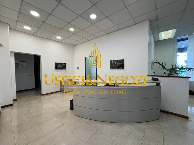 Locale Commerciale in affitto a Municipio 2, Milano