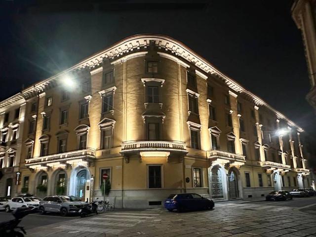 Locale Commerciale in affitto a Municipio 1, Milano