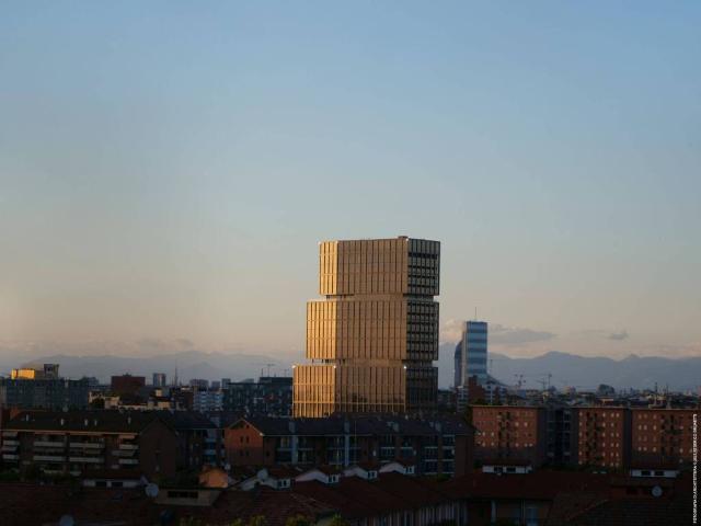 Locale Commerciale in affitto a Municipio 6, Milano