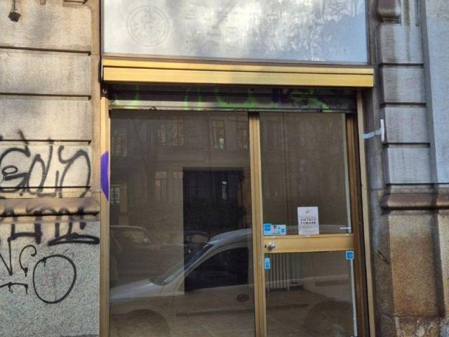 Locale Commerciale in affitto a GARIBALDI REPUBBLICA, Milano