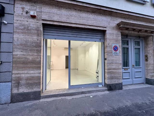 Locale Commerciale in affitto a Municipio 1, Milano