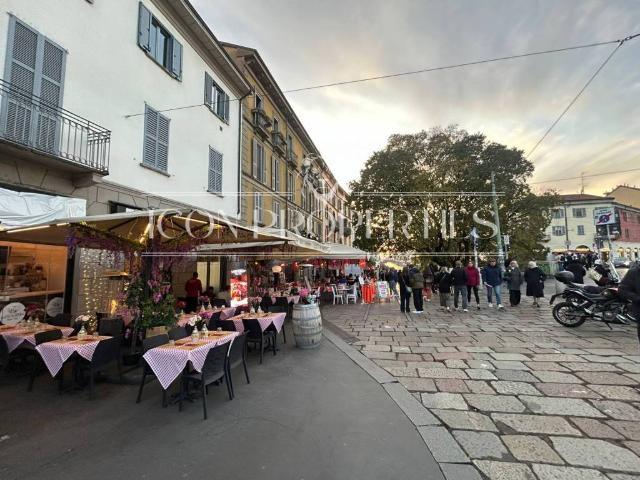 Locale Commerciale in affitto a Municipio 6, Milano