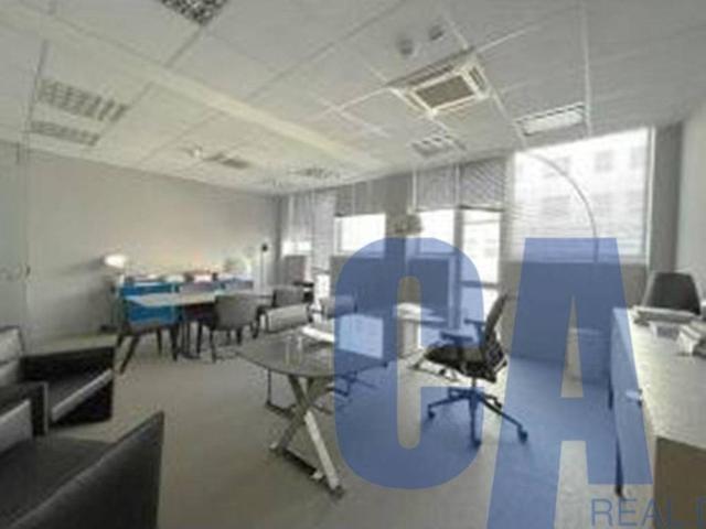 Locale Commerciale in affitto a Duomo, Milano